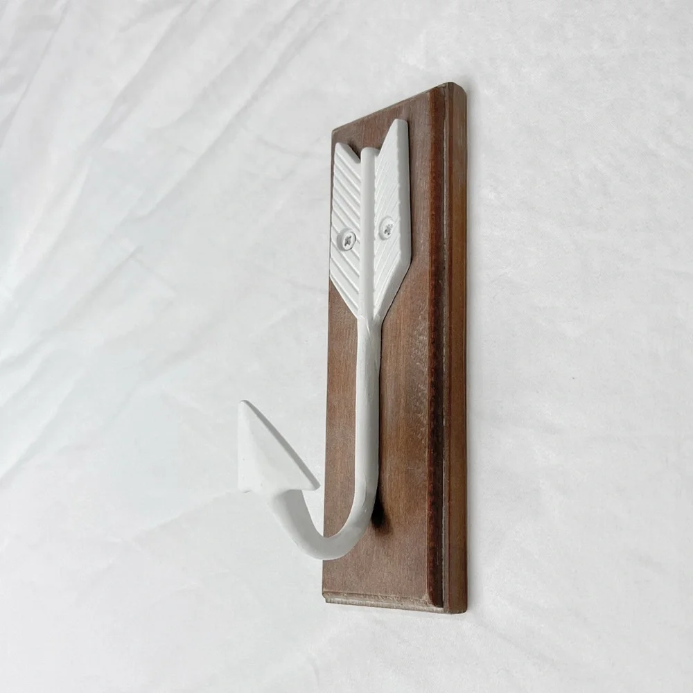 White and Brown Arrow Wall Hook